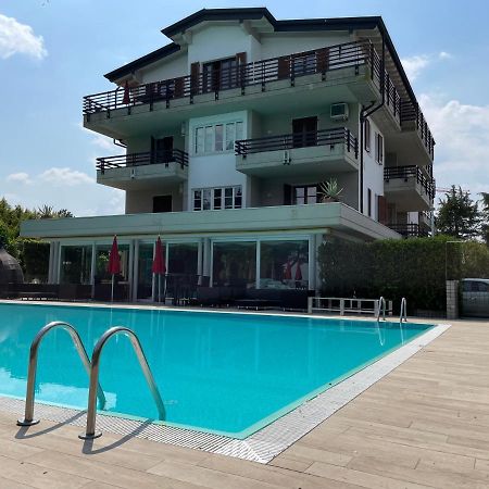 Residence Alexandra Stay Sirmione Exteriér fotografie