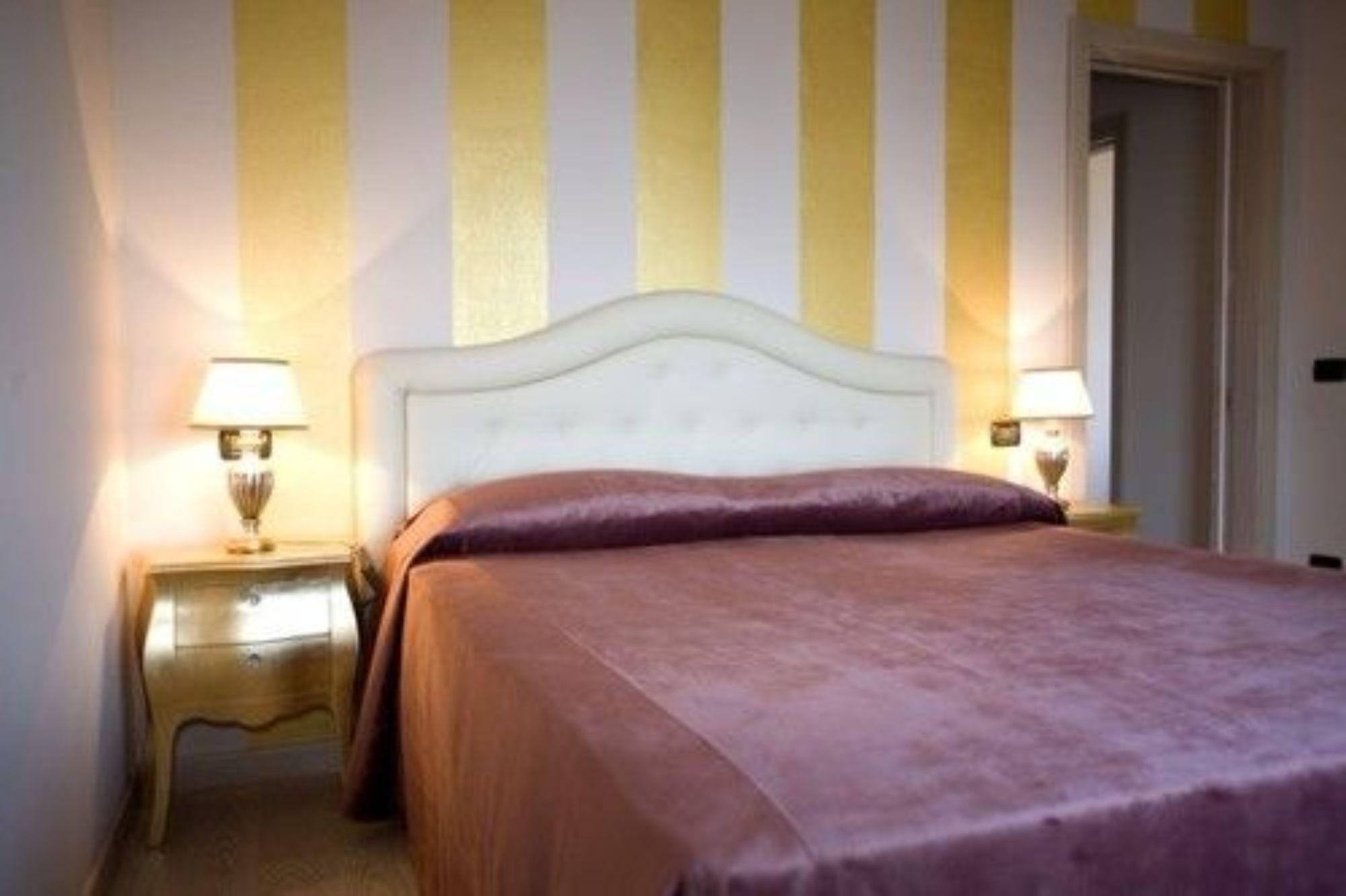 Residence Alexandra Stay Sirmione Exteriér fotografie